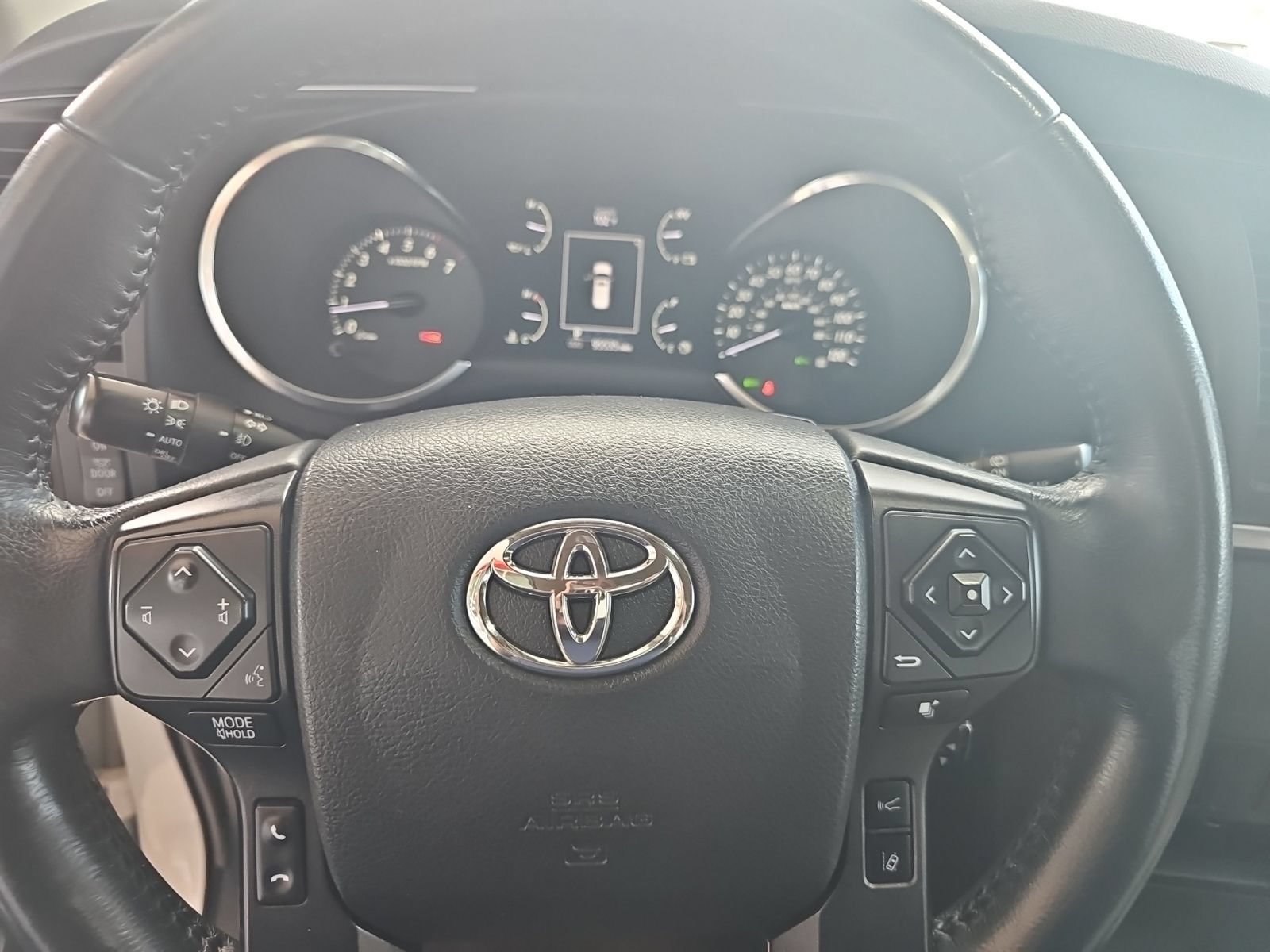 Used 2019 Toyota Sequoia Limited w/ Safety & Convenience Package RWD image 6