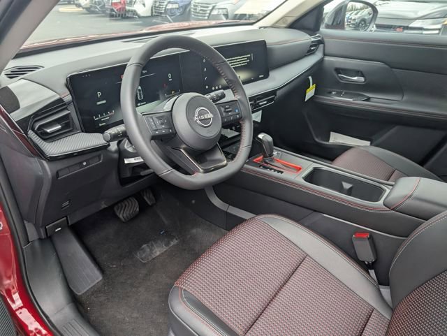 New 2026 Nissan Kicks SR w/ Cold Weather Package AWD/4WD image 13