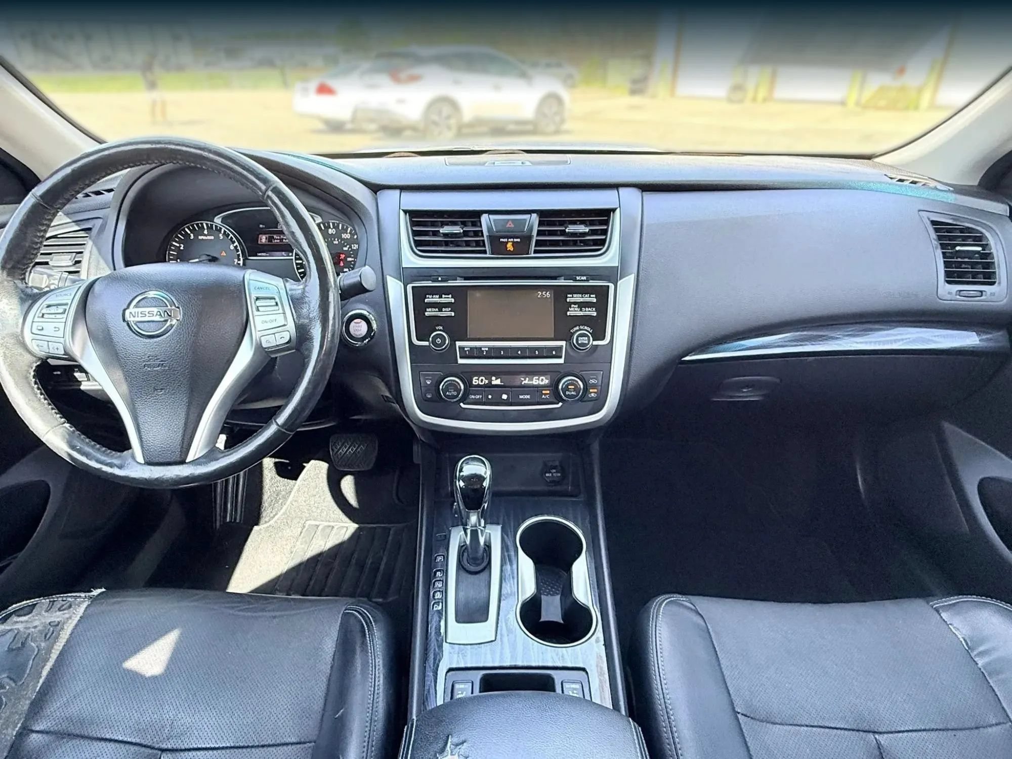 Used 2017 Nissan Altima 2.5 SL w/ Moonroof Package FWD image 3