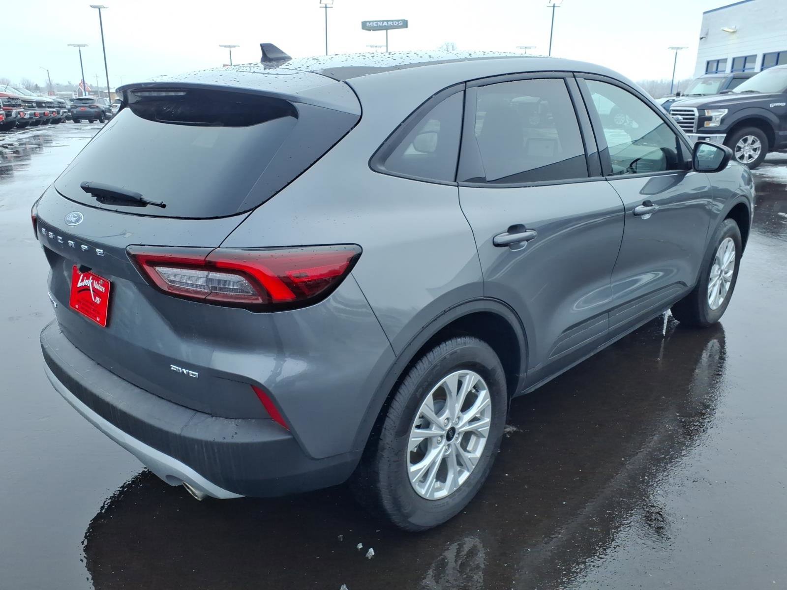 New 2026 Ford Escape Active w/ Cold Weather Package AWD/4WD image 3