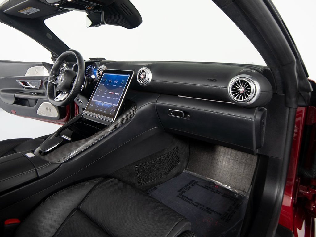 Used 2022 Mercedes-Benz SL 63 AMG 4MATIC image 29