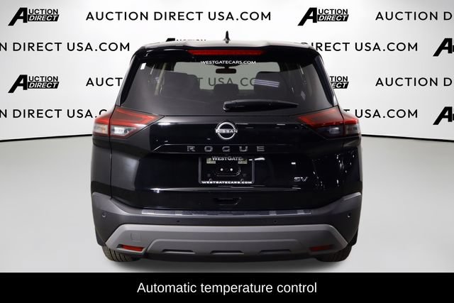 Used 2023 Nissan Rogue SV FWD image 3
