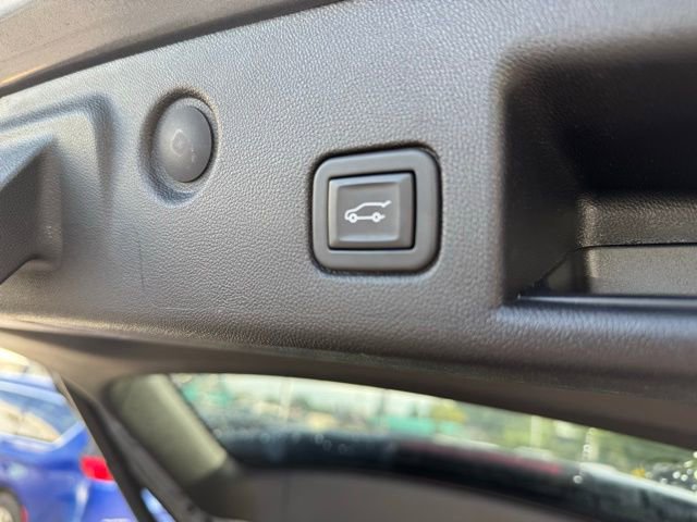 Used 2023 Chevrolet Equinox LT image 11