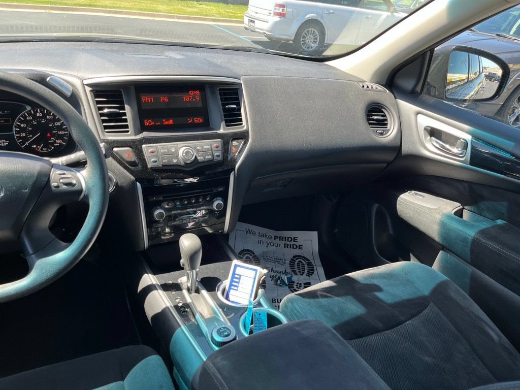 Used 2015 Nissan Pathfinder S AWD/4WD image 26