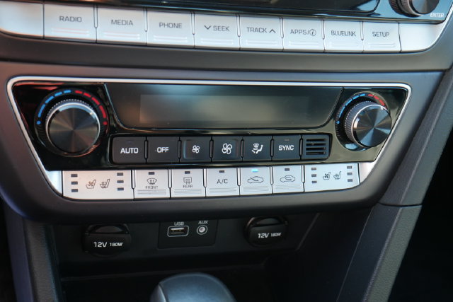 Used 2018 Hyundai Sonata Limited w/ Winter Weather Package FWD image 22