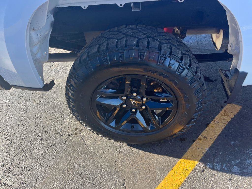 Used 2022 Chevrolet Silverado 1500 Custom Trail Boss image 32