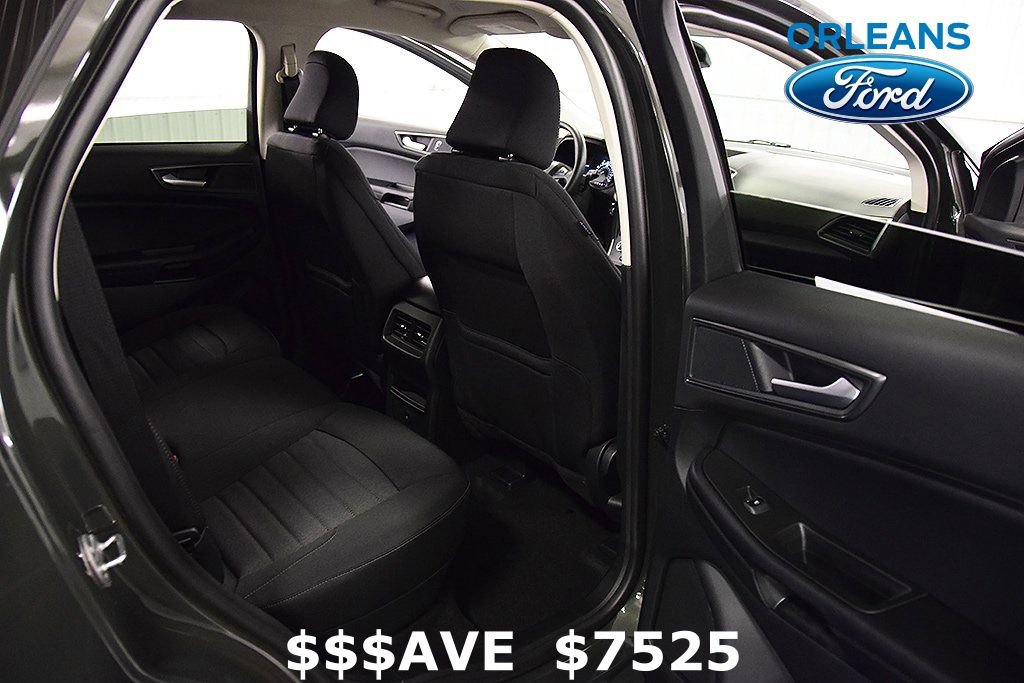 New 2024 Ford Edge SE w/ Black Appearance Package image 29