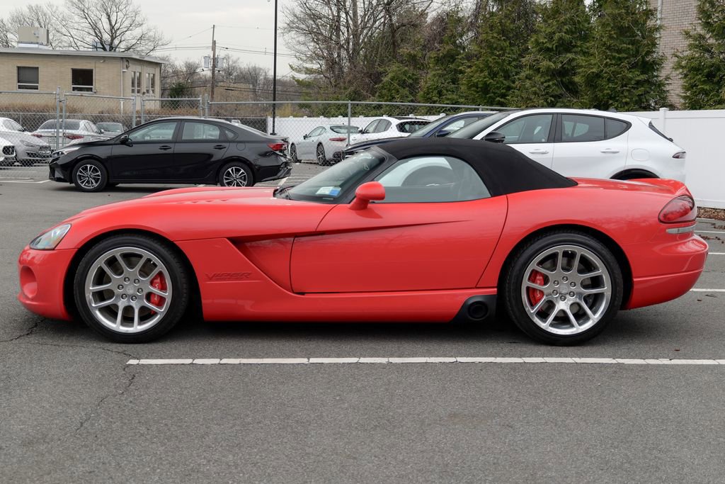 Used 2004 Dodge Viper SRT-10 image 4