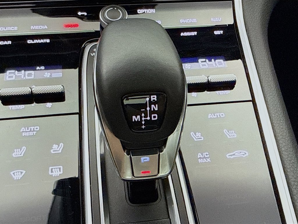 Certified 2023 Porsche Panamera Platinum Edition RWD image 23
