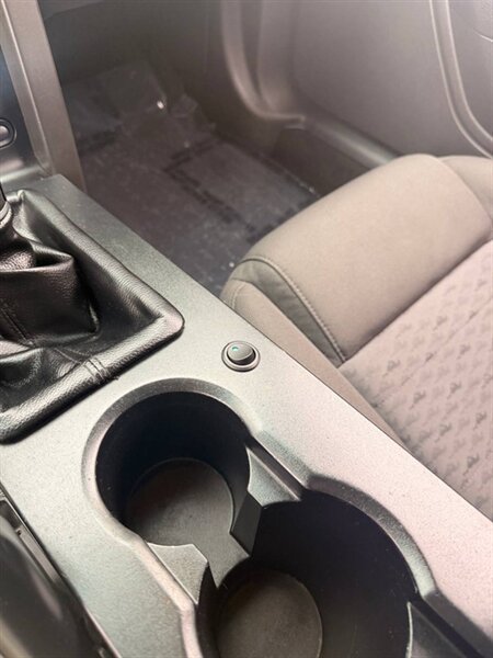 Used 2005 Ford Mustang GT RWD image 10