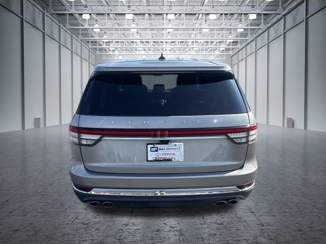 Used 2023 Lincoln Aviator Reserve w/ Equipment Group 201A AWD/4WD image 4