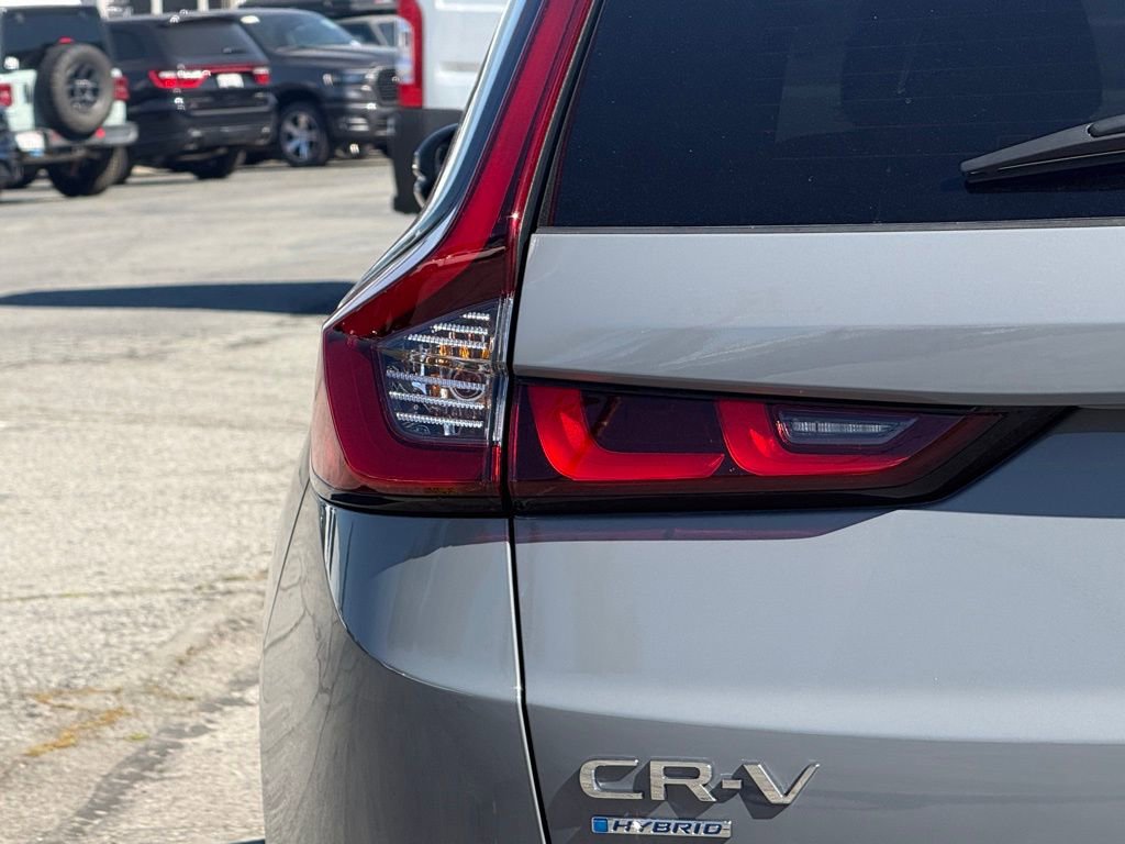 Used 2025 Honda CR-V Sport-L image 8