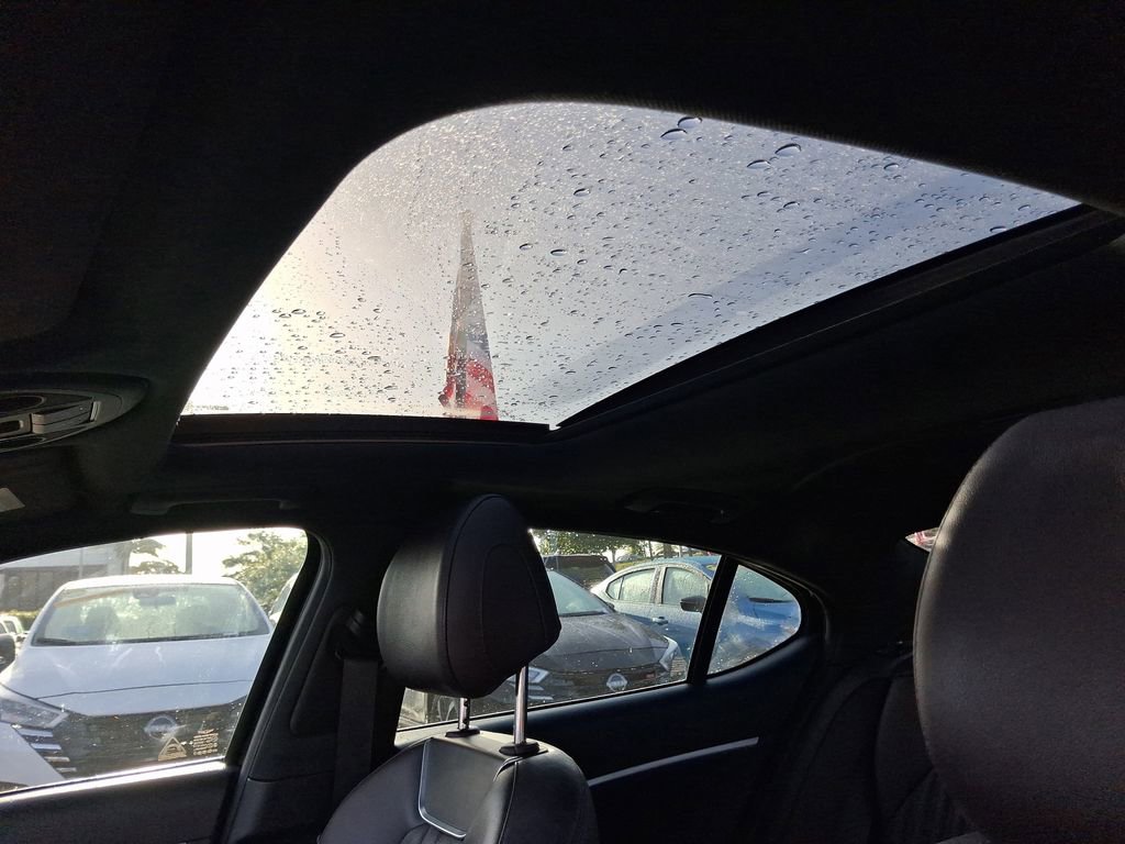 Used 2022 Genesis G70 2.0T w/ Prestige Package image 15