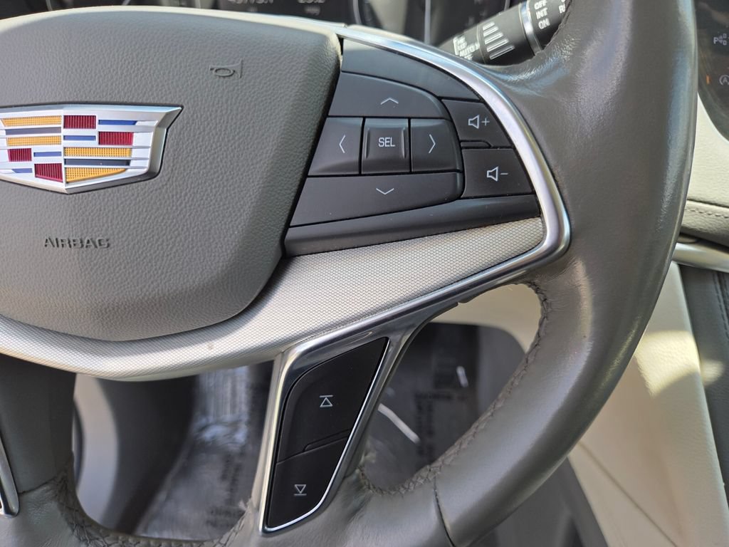 Used 2023 Cadillac XT5 Premium Luxury w/ Technology Package AWD/4WD image 35