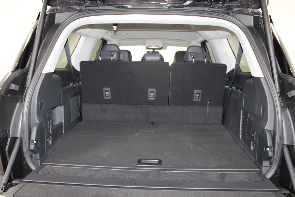 New 2027 Lincoln Navigator L Premier RWD image 16
