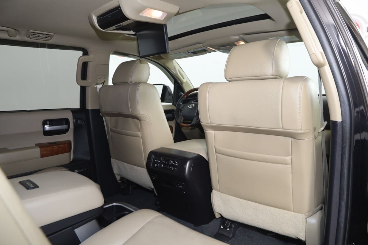 Used 2020 Toyota Sequoia Platinum AWD/4WD image 16