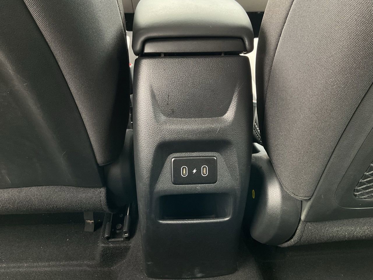 Used 2025 Hyundai Venue SEL image 19