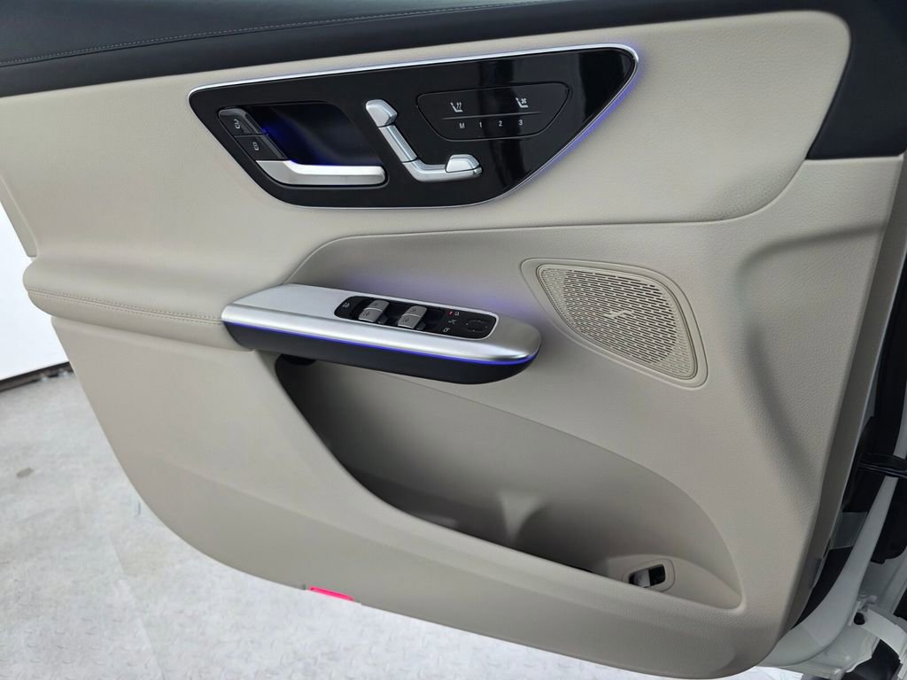 New 2026 Mercedes-Benz GLC 300 4MATIC image 15