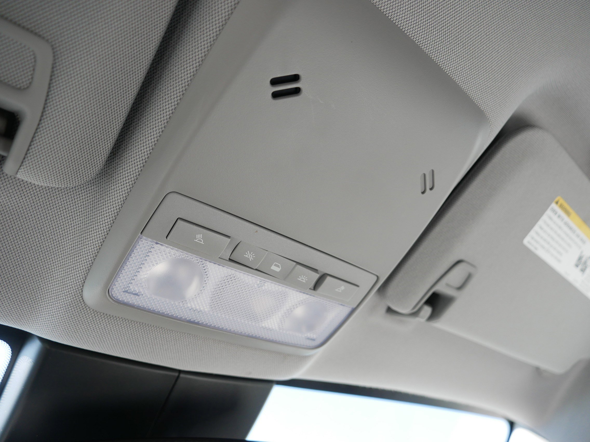 Used 2020 Chevrolet Trax LT w/ Driver Confidence Package AWD/4WD image 32