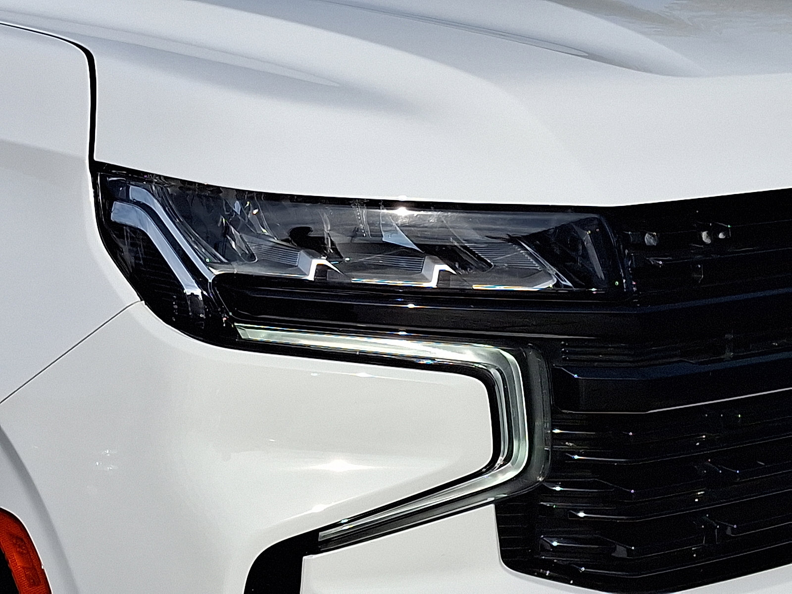 Certified 2024 Chevrolet Suburban RST w/ Luxury Package image 10