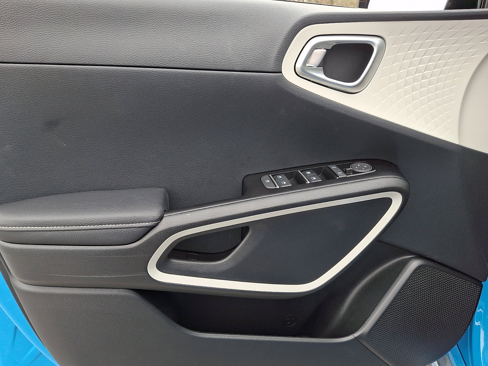 Used 2024 Kia Soul GT-Line image 12