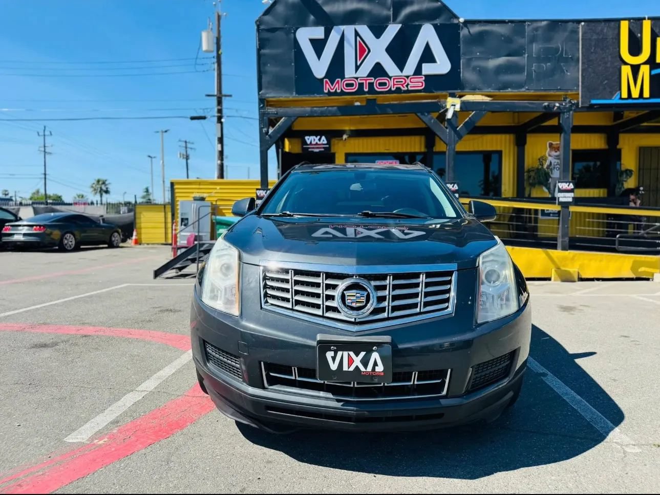 Used 2015 Cadillac SRX FWD image 2