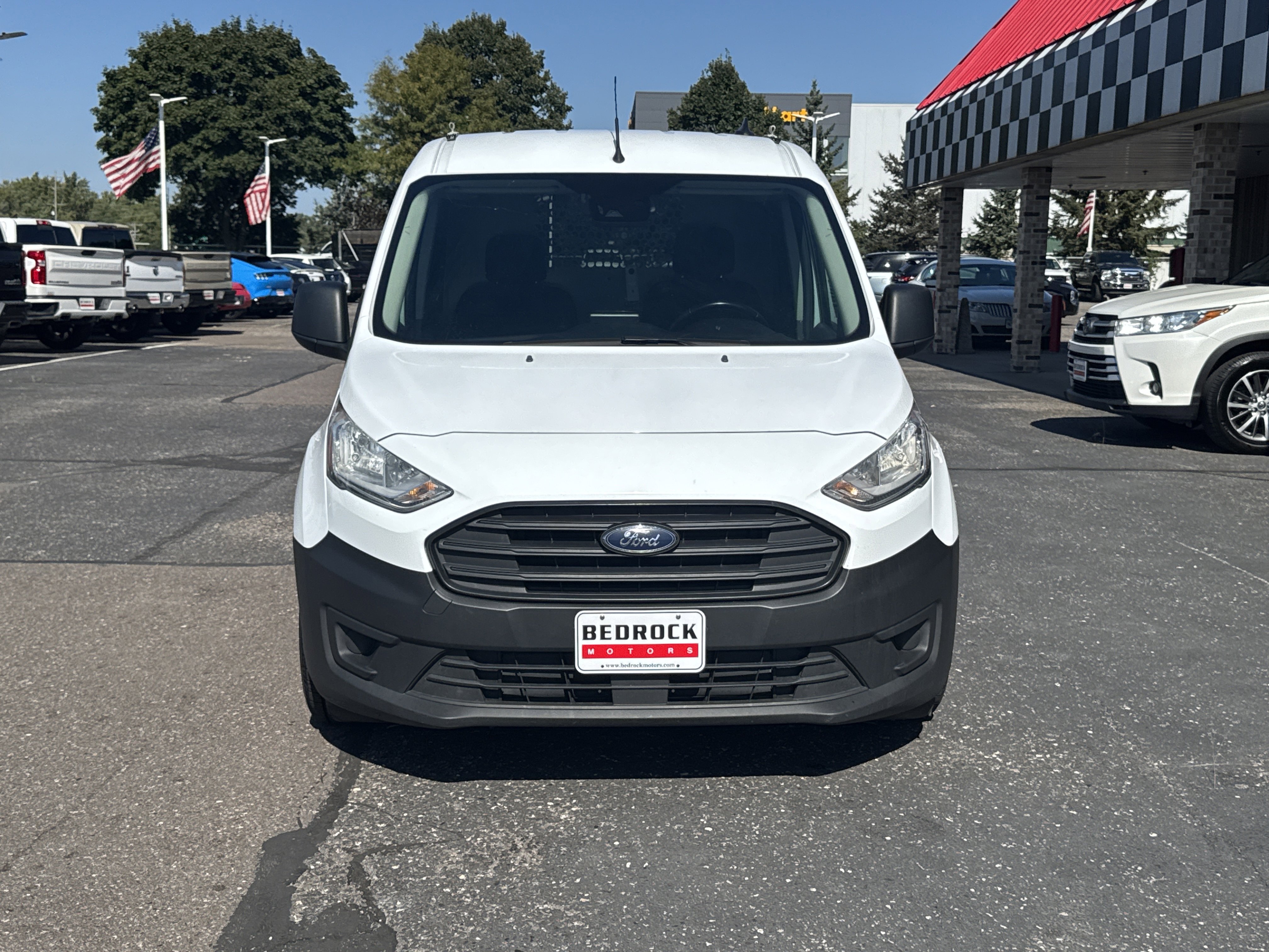 Used 2019 Ford Transit Connect XL image 2