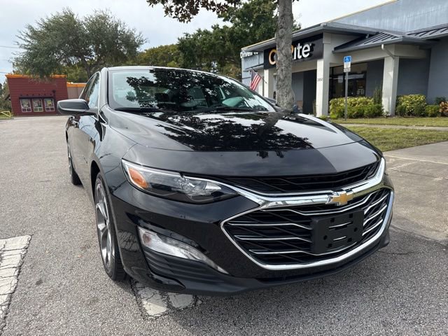 Used 2023 Chevrolet Malibu LT w/ Driver Confidence Package FWD image 2
