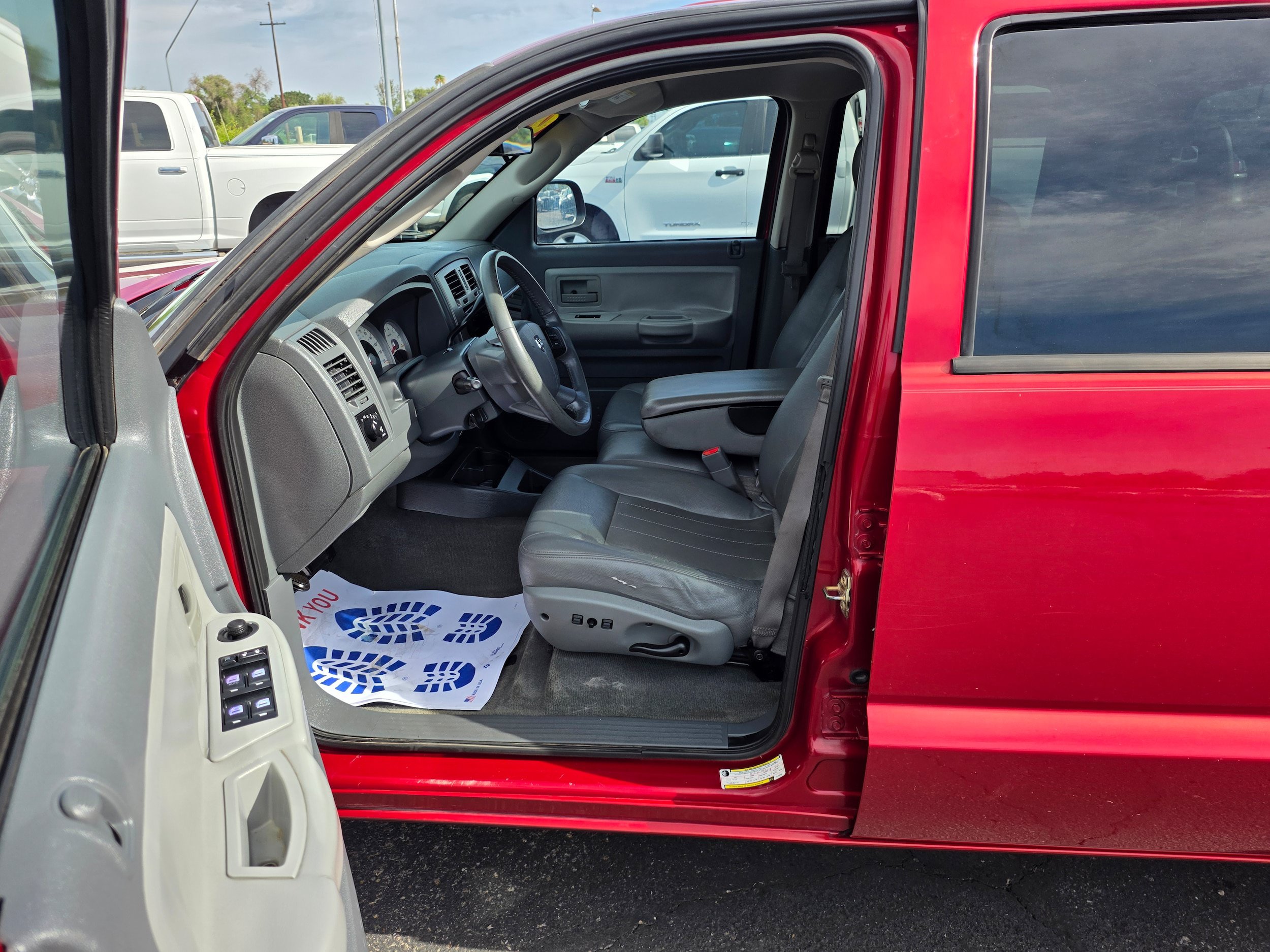Used 2007 Dodge Dakota SLT w/ Trailer Tow Group RWD image 13