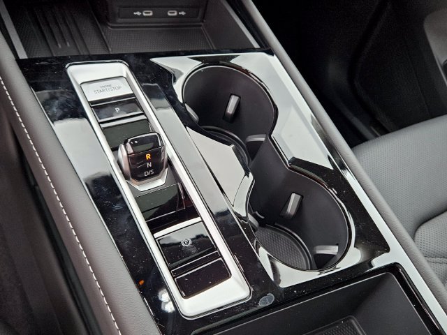 New 2026 Volkswagen Atlas SE FWD image 24