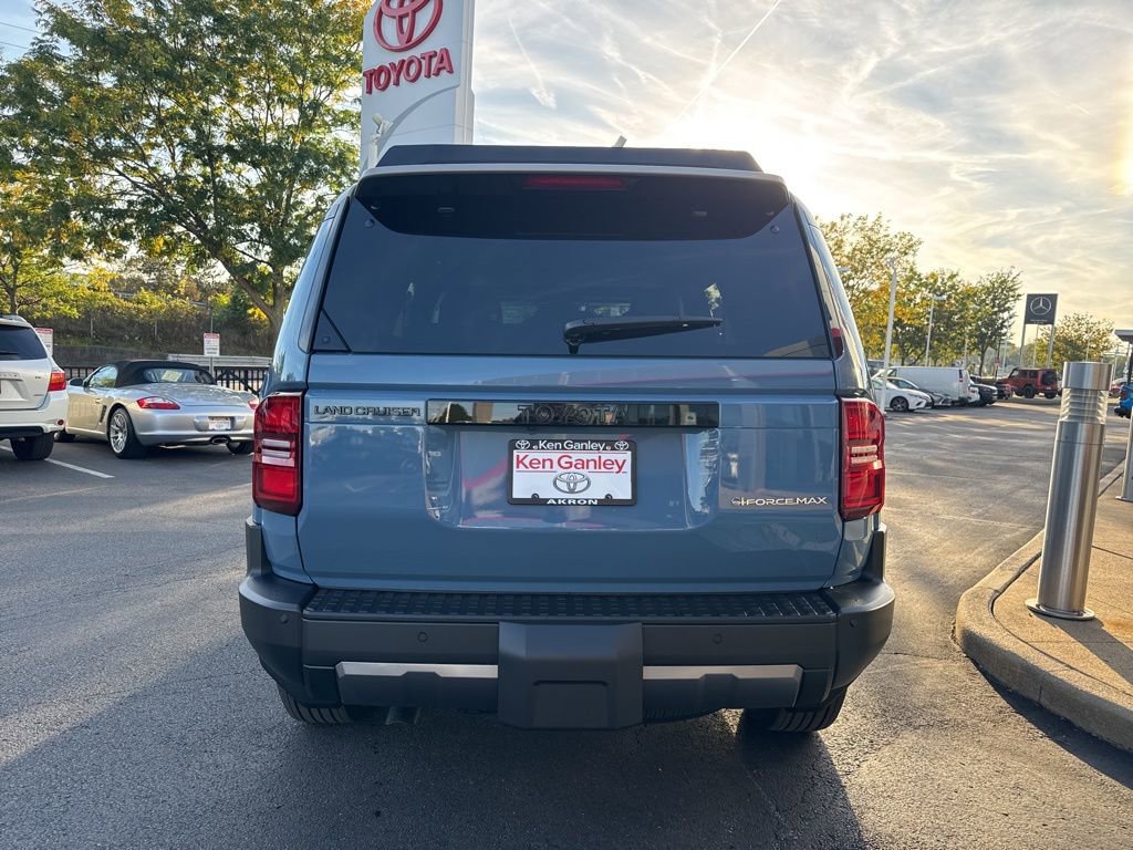 New 2025 Toyota Land Cruiser Base image 4