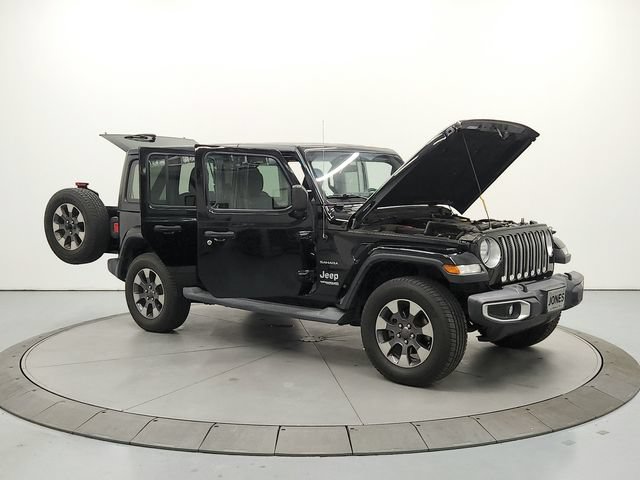 Used 2019 Jeep Wrangler Unlimited Sahara AWD/4WD image 9