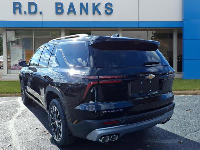 New 2026 Chevrolet Traverse LT w/ Sun and Wheel Package FWD image 3