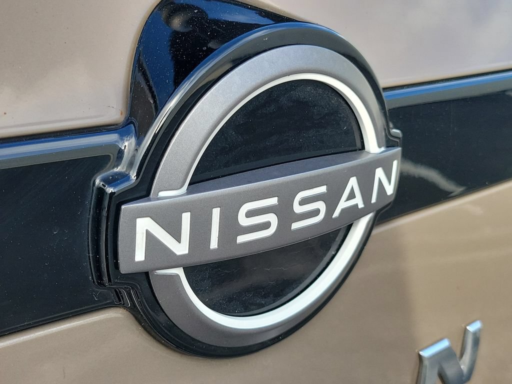 Certified 2023 Nissan Pathfinder Platinum w/ Lighting Package (N93) FWD image 14