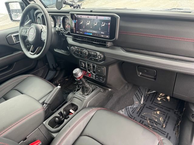 Used 2025 Jeep Wrangler Unlimited Rubicon w/ Steel Bumper Group image 30