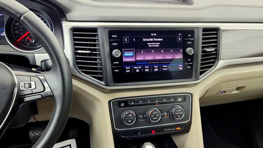 Used 2018 Volkswagen Atlas SE FWD image 17