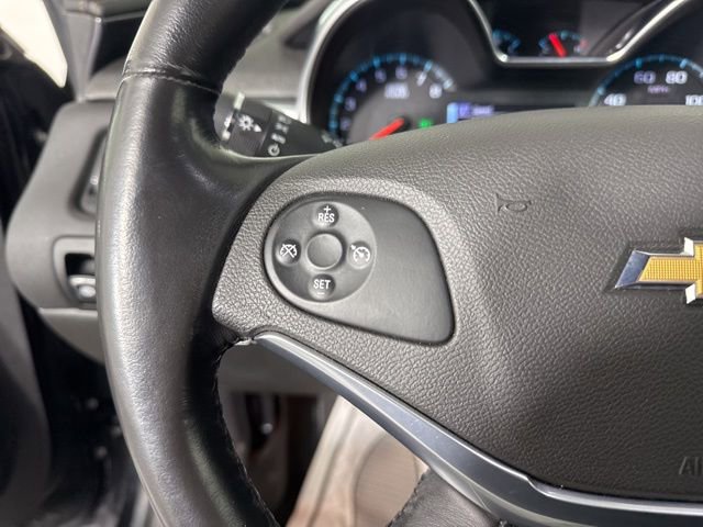 Used 2015 Chevrolet Impala LT w/ Convenience Package image 29