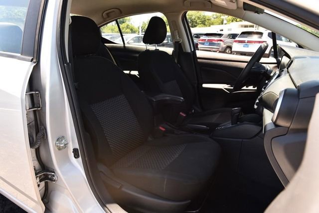 Used 2021 Nissan Versa S FWD image 18