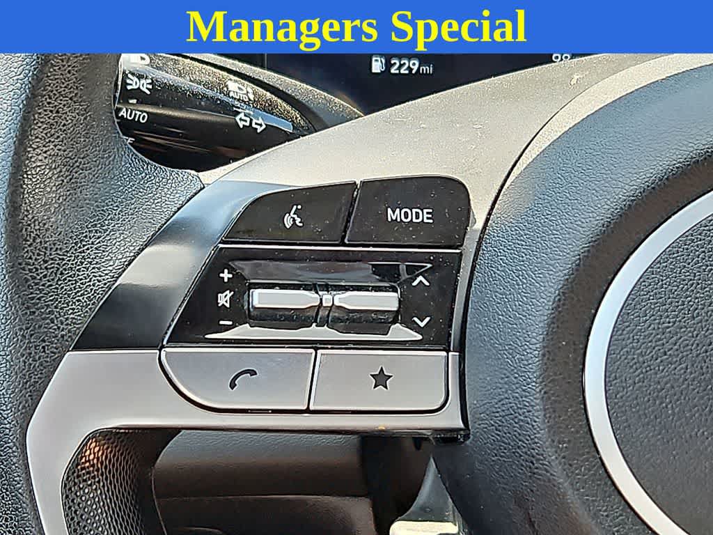 Used 2024 Hyundai Elantra SEL FWD image 21