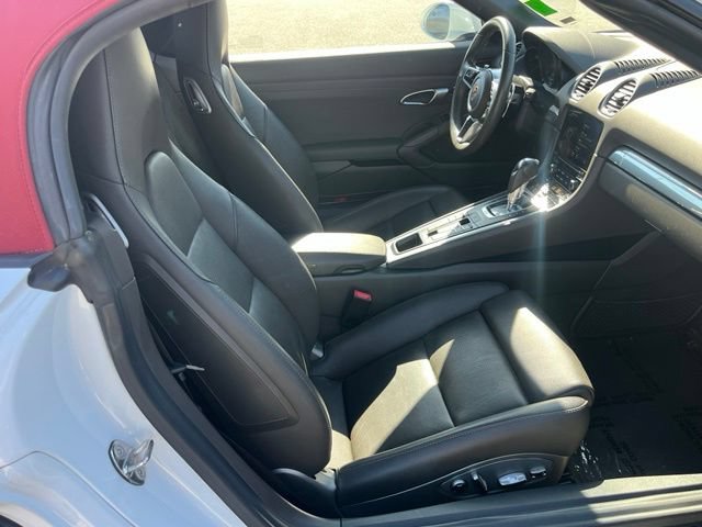 Used 2023 Porsche 718 Boxster RWD image 10