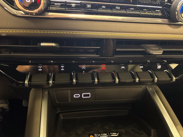 New 2026 Chevrolet Colorado ZR2 w/ Technology Package AWD/4WD image 34