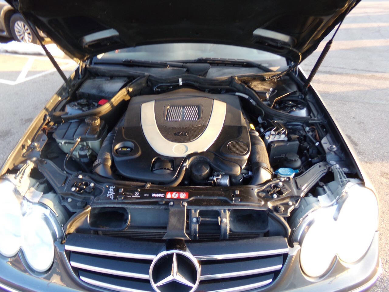 Used 2009 Mercedes-Benz CLK 550 Cabriolet w/ Premium I Pkg image 24