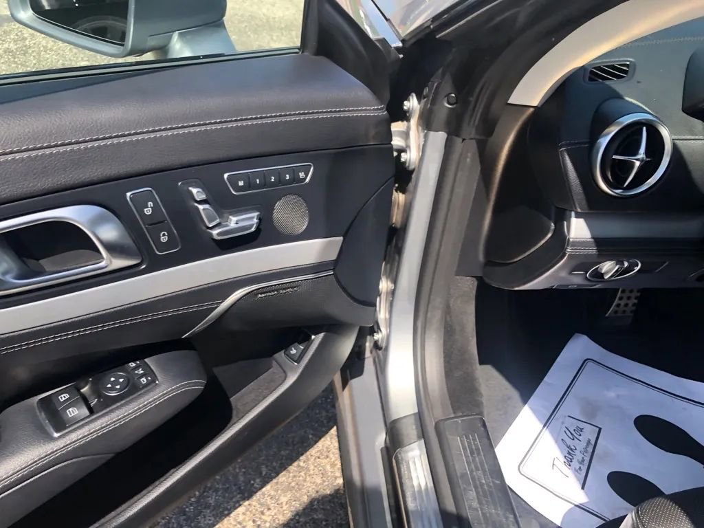 Used 2015 Mercedes-Benz SL 400 image 9