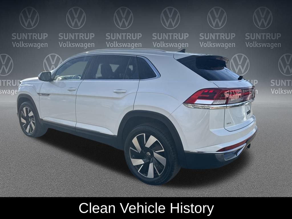 Used 2025 Volkswagen Atlas Cross Sport SEL image 4