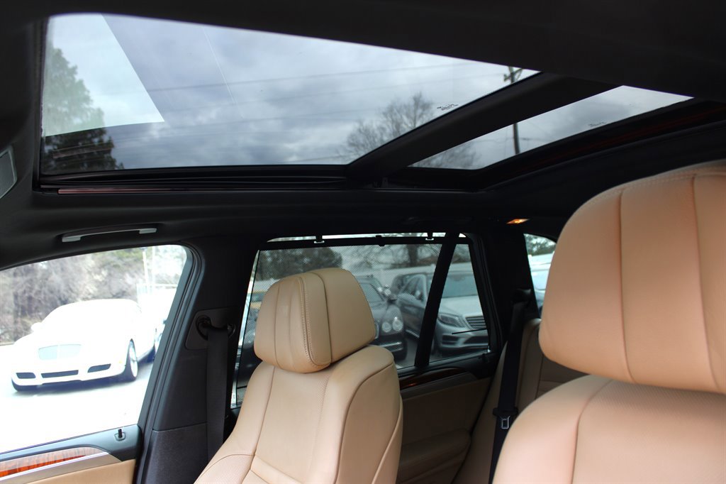 Used 2012 BMW X5 M image 22