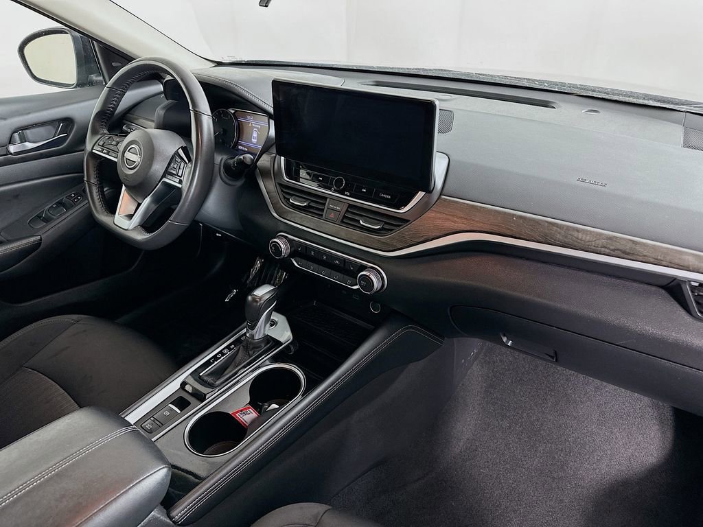 Used 2024 Nissan Altima 2.5 SV w/ SV Premium Package image 38