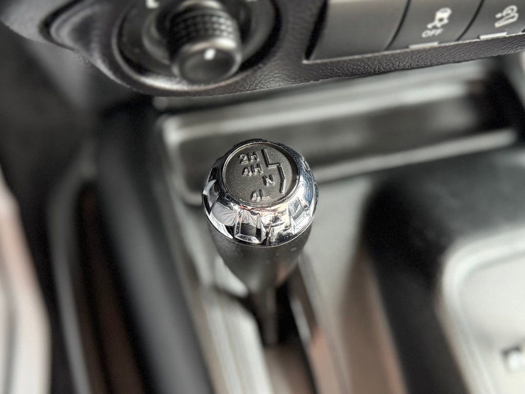 Used 2018 Jeep Wrangler Unlimited Sport w/ Power Convenience Group image 20