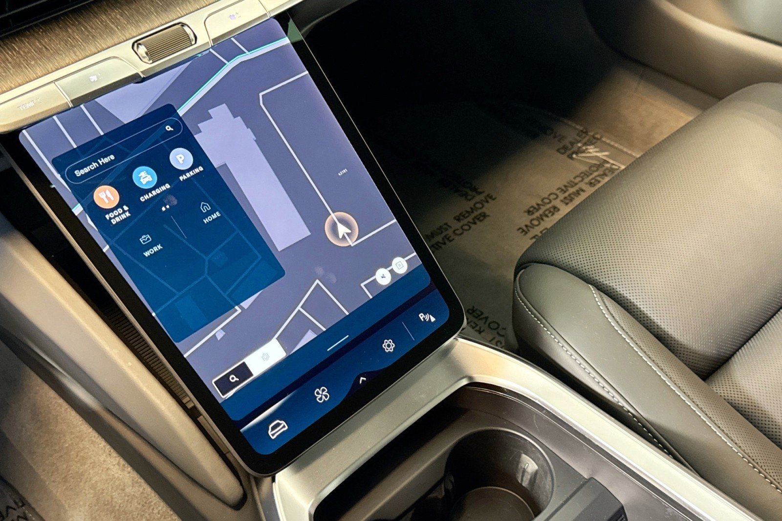 Used 2024 Lucid Air Touring image 16