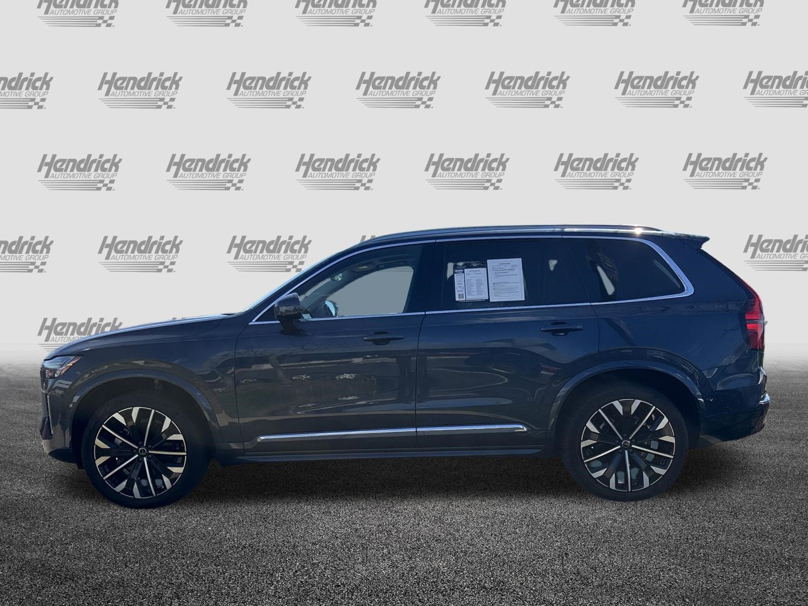 Used 2025 Volvo XC90 B6 Plus image 7
