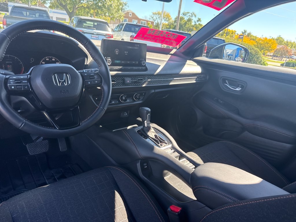 Used 2025 Honda HR-V Sport image 23